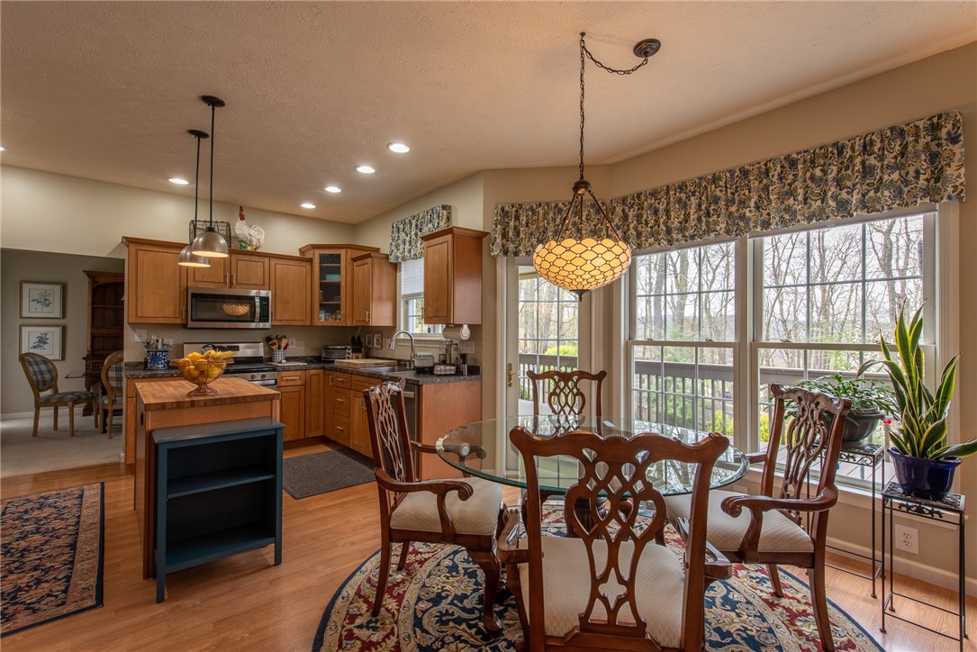 W Leechburg, Pennsylvania 15656, United States, 4 Bedrooms Bedrooms, ,3 BathroomsBathrooms,Residential,Pending,110538