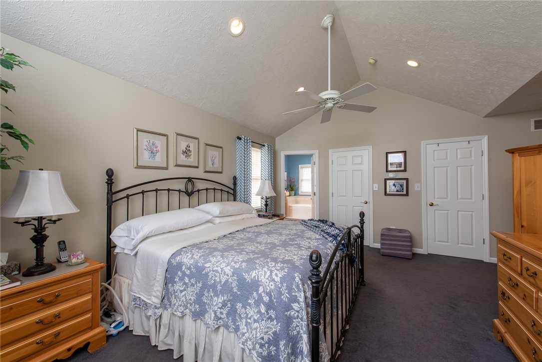 W Leechburg, Pennsylvania 15656, United States, 4 Bedrooms Bedrooms, ,3 BathroomsBathrooms,Residential,Pending,110538