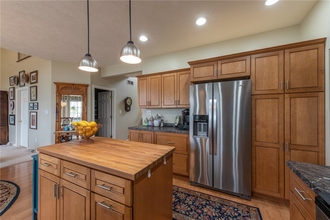 W Leechburg, Pennsylvania 15656, United States, 4 Bedrooms Bedrooms, ,3 BathroomsBathrooms,Residential,Pending,110538