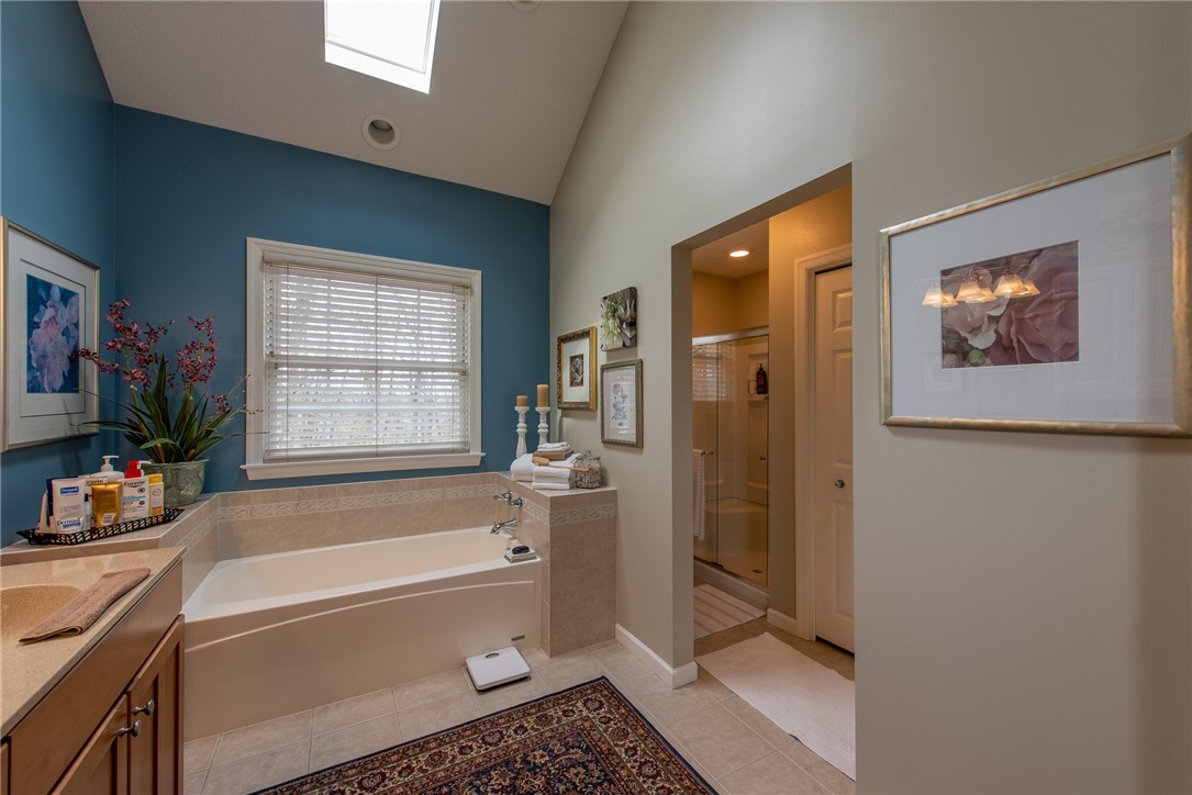 W Leechburg, Pennsylvania 15656, United States, 4 Bedrooms Bedrooms, ,3 BathroomsBathrooms,Residential,Pending,110538