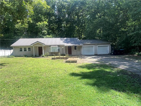 Photo for 1830 Trout Island Rd