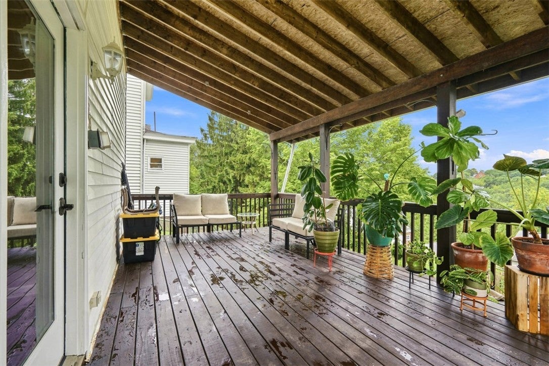 102 Martsolf Ave