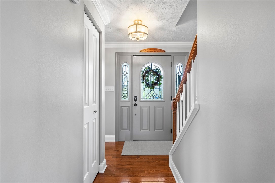 312 Ridgeway Dr