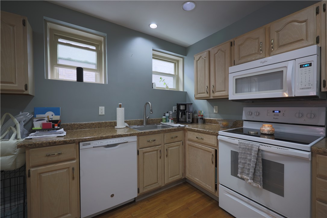 Mt. Lebanon, Pennsylvania 15228, United States, 1 Bedroom Bedrooms, ,1 BathroomBathrooms,Residential,Active,96841