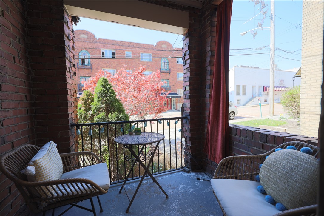 Mt. Lebanon, Pennsylvania 15228, United States, 1 Bedroom Bedrooms, ,1 BathroomBathrooms,Residential,Active,96841