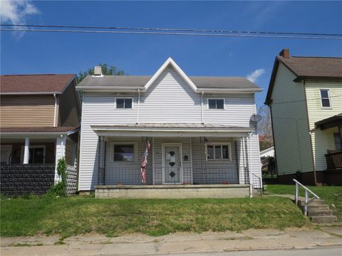 Homes For Sale - 320 S Broadway St St<br/> Scottdale, PA 15683