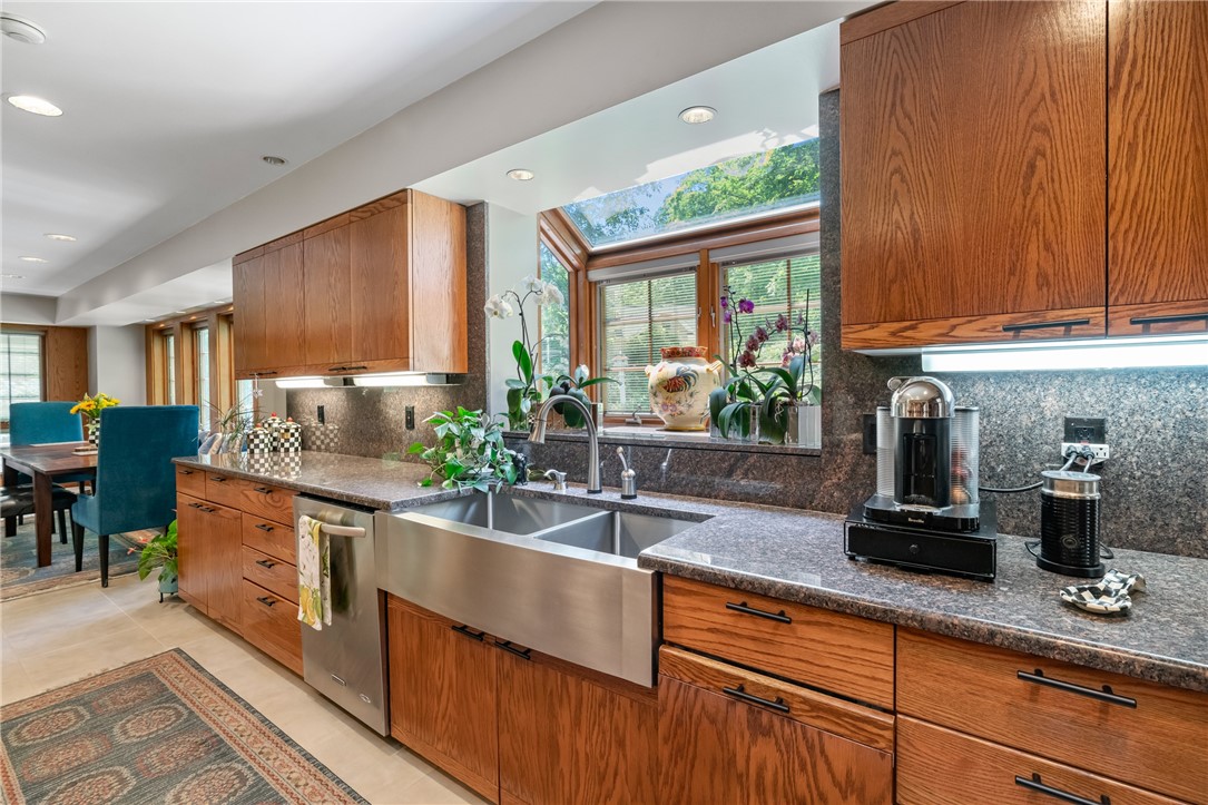 Pittsburgh, Pennsylvania, 15238, United States, 4 Bedrooms Bedrooms, ,4 BathroomsBathrooms,Residential,Active,2022130