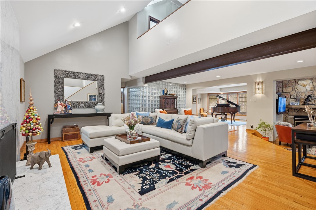 Pittsburgh, Pennsylvania, 15238, United States, 4 Bedrooms Bedrooms, ,4 BathroomsBathrooms,Residential,Active,2022130