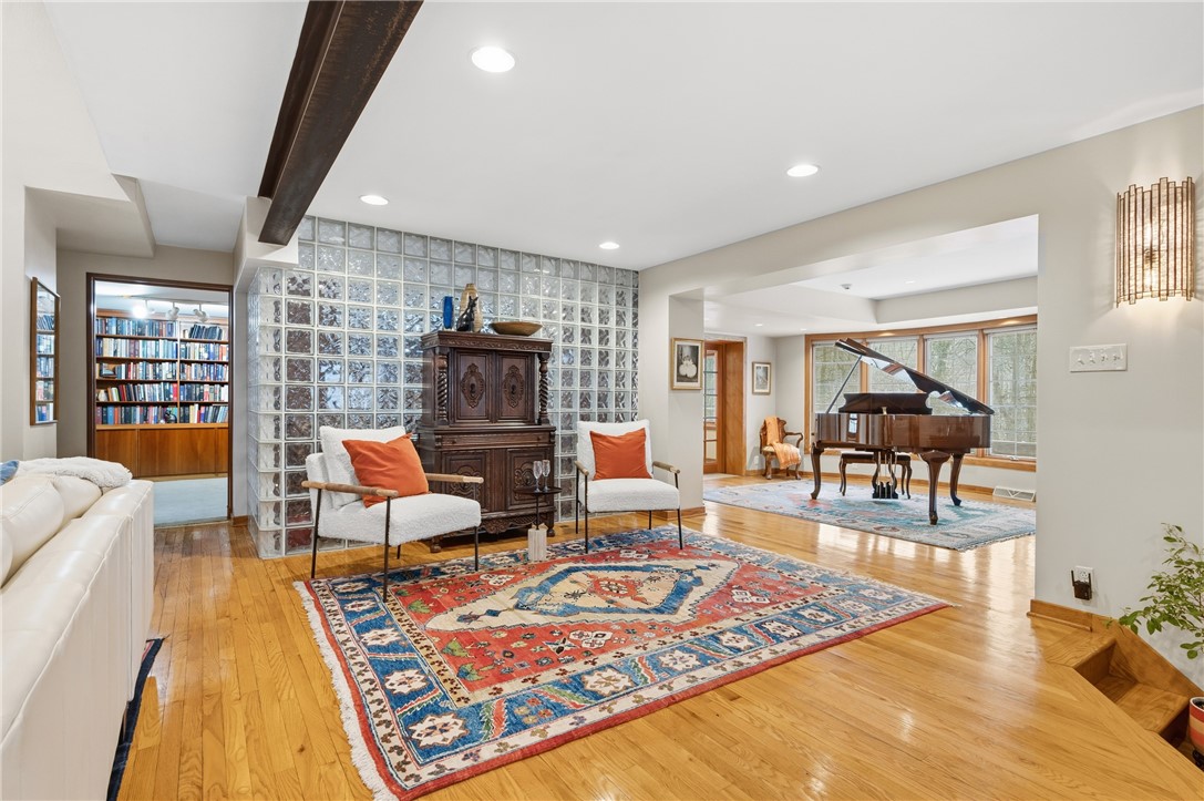 Pittsburgh, Pennsylvania, 15238, United States, 4 Bedrooms Bedrooms, ,4 BathroomsBathrooms,Residential,Active,2022130