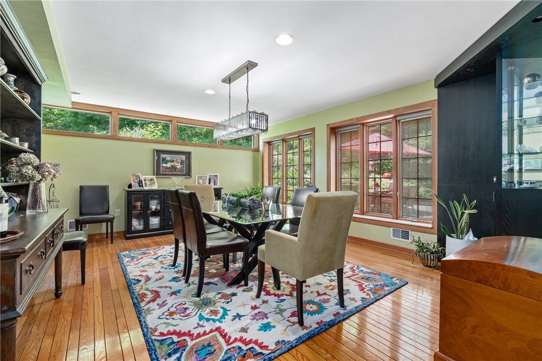 Pittsburgh, Pennsylvania, 15238, United States, 4 Bedrooms Bedrooms, ,4 BathroomsBathrooms,Residential,Active,2022130