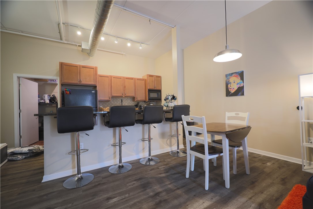 Lawrenceville, Pennsylvania 15222, United States, 1 Bedroom Bedrooms, ,1 BathroomBathrooms,Residential,Active,139964