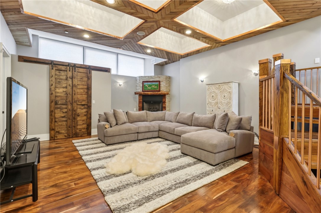 215 25th Street 7