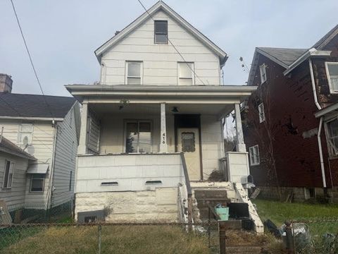 Photo of 416 Pine St, Mckeesport, PA 15132 (MLS # 1731375)