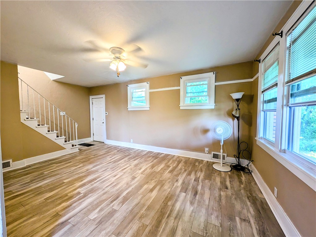 Jeannette, Pennsylvania 15644, United States, 3 Bedrooms Bedrooms, ,1 BathroomBathrooms,Residential,Active,164031