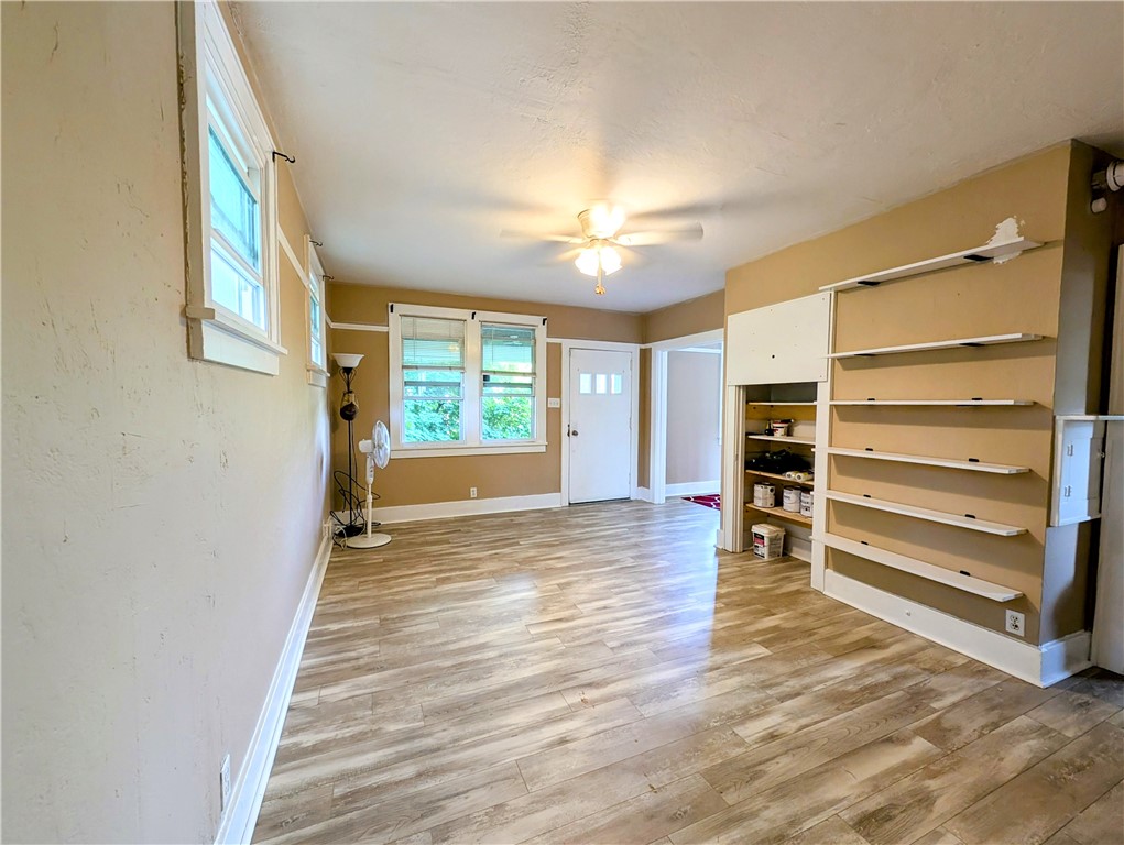 Jeannette, Pennsylvania 15644, United States, 3 Bedrooms Bedrooms, ,1 BathroomBathrooms,Residential,Active,164031