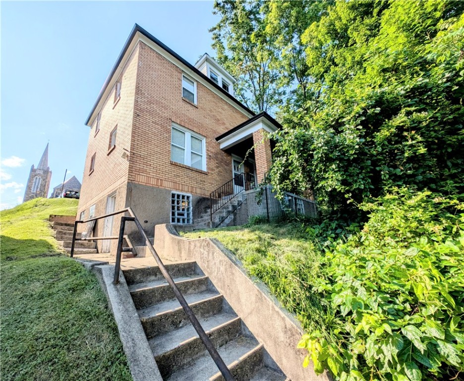 Jeannette, Pennsylvania 15644, United States, 3 Bedrooms Bedrooms, ,1 BathroomBathrooms,Residential,Active,164031