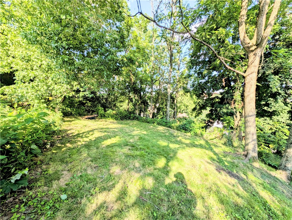 Jeannette, Pennsylvania 15644, United States, 3 Bedrooms Bedrooms, ,1 BathroomBathrooms,Residential,Active,164031