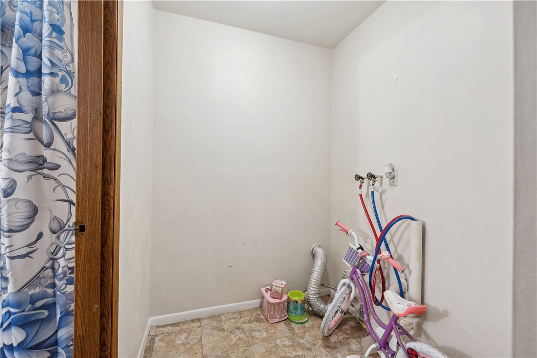 McKees Rocks, Pennsylvania 15136, United States, ,Residential,Active,95343