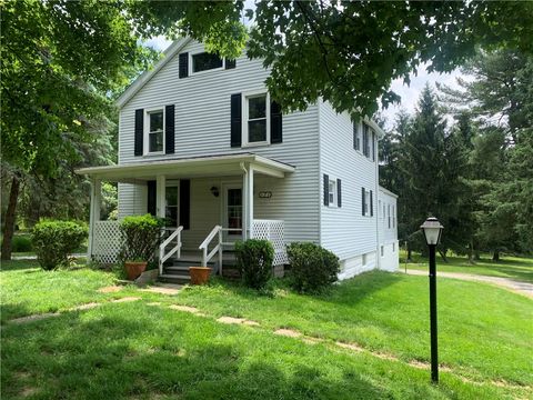 Photo of 171 Fieldview Dr, Wexford, PA 15090 (MLS # 1759884)