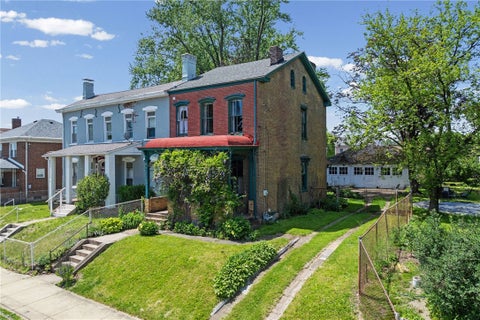 Photo of 149 Homestead St, Pittsburgh, PA 15218 (MLS # 1763252)