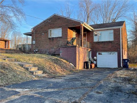 Photo of 104 Colbaugh Rd Dr, Trafford, PA 15085 (MLS # 1741944)