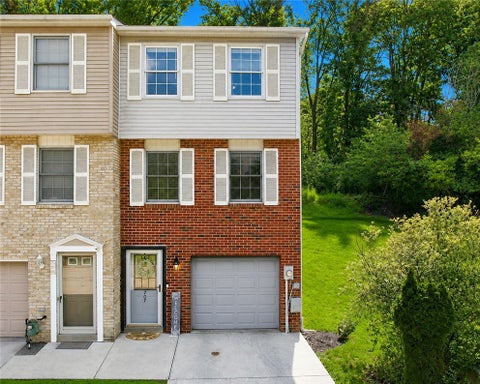 Townhouse For Sale - 707 Tyler Dr<br/> Baldwin Boro, PA 15236
