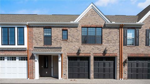 Photo of 441 Roebling Ct, Cranberry Twp, PA 16066 (MLS # 1732842)