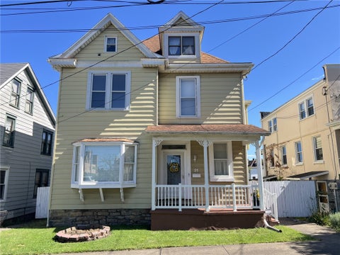 Homes For Sale - 31 Union St St<br/> Uniontown, PA 15401