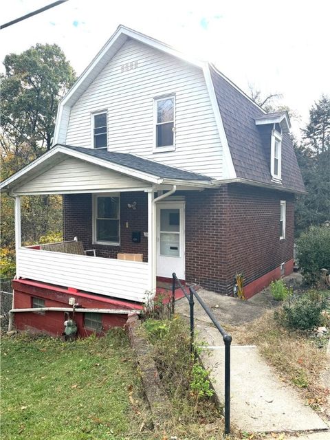 Photo of 1305 Stem St, Pittsburgh, PA 15220 (MLS # 1729424)