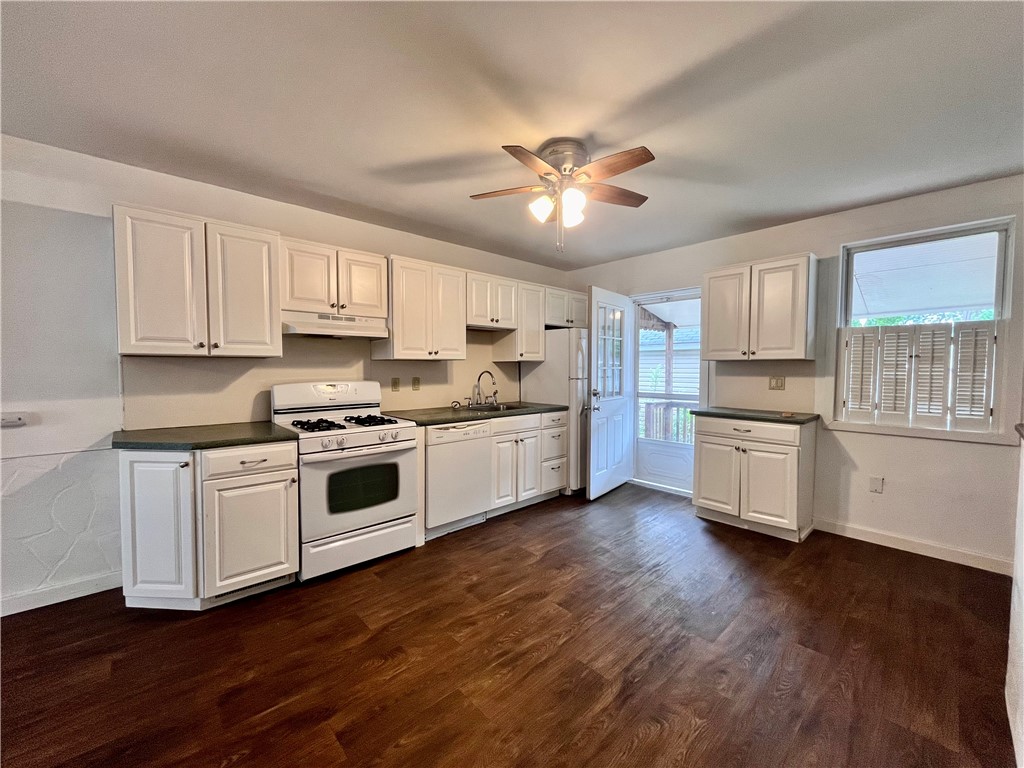 Beaver Falls, Pennsylvania 15010, United States, 2 Bedrooms Bedrooms, ,1 BathroomBathrooms,Residential,Active,148028