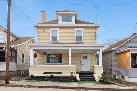 Photo of 1312 Ross St, Mckeesport, PA 15132 (MLS # 1736810)