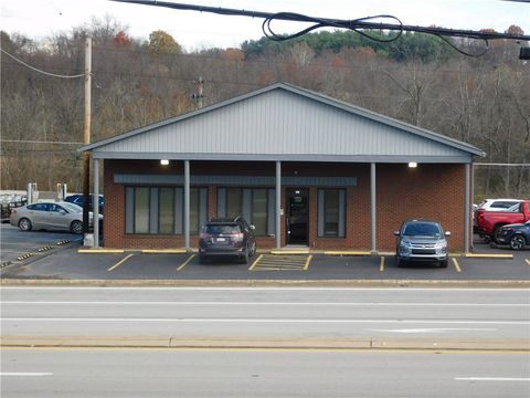 Photo of 632 Pittsburgh Rd, Uniontown, PA 15401 (MLS # 1732847)