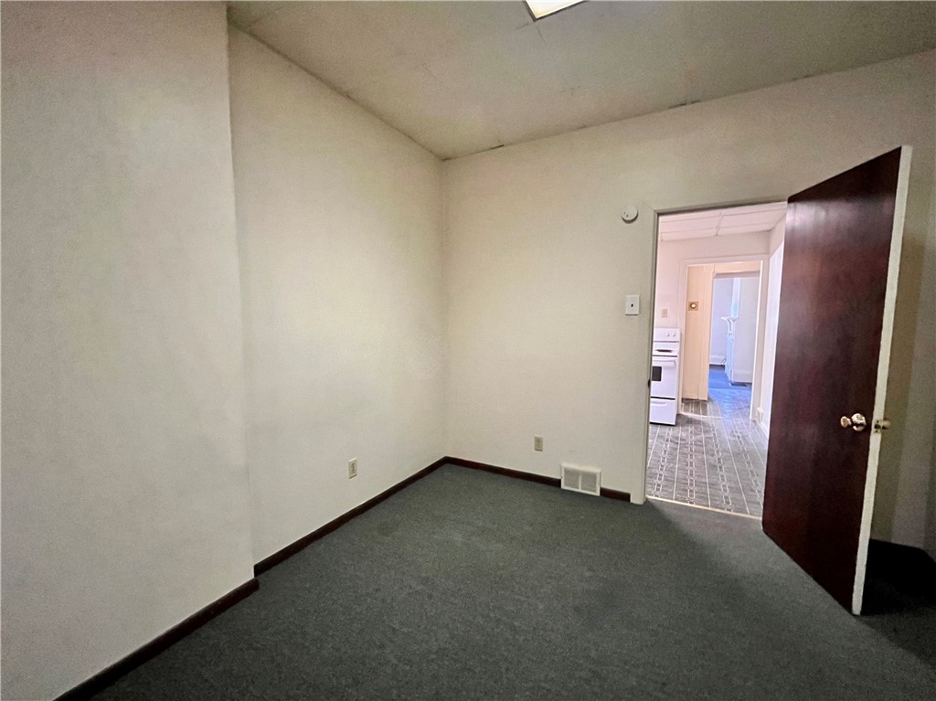 Beaver Falls, Pennsylvania 15010, United States, 1 Bedroom Bedrooms, ,1 BathroomBathrooms,Residential,Active,98524