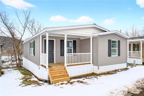 Photo of 15 Surf Dr, Bunola, PA 15020 (MLS # 1739950)