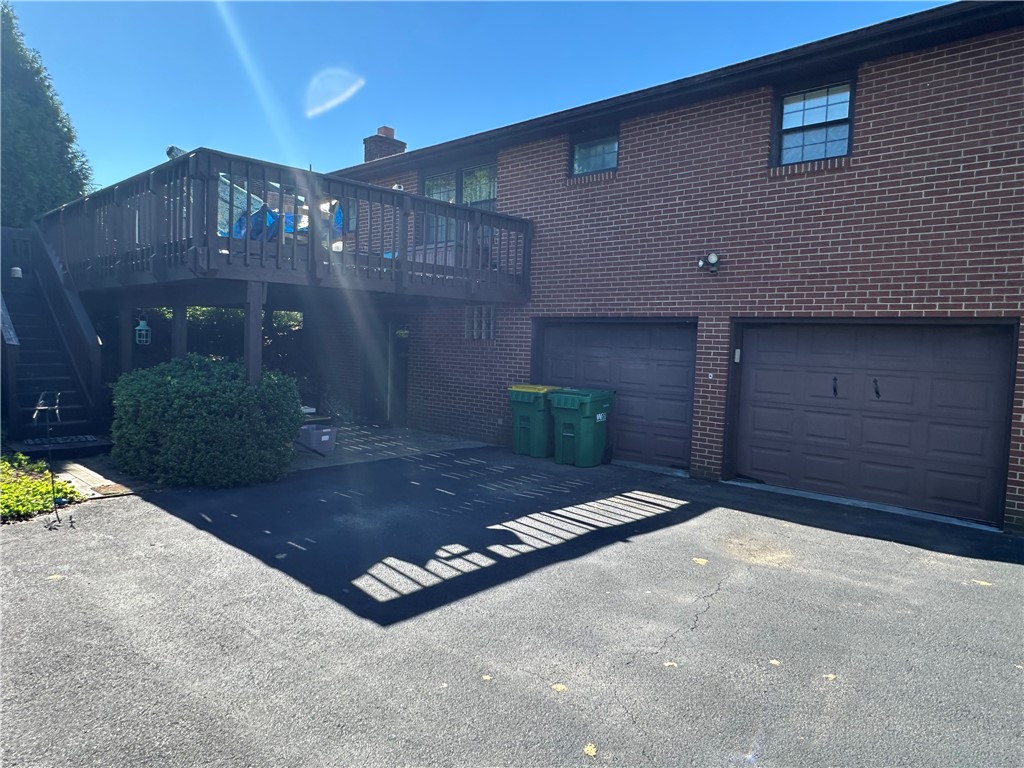 141 Hampton Ct