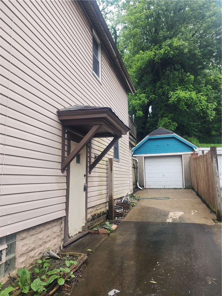 1260 Grove Rd