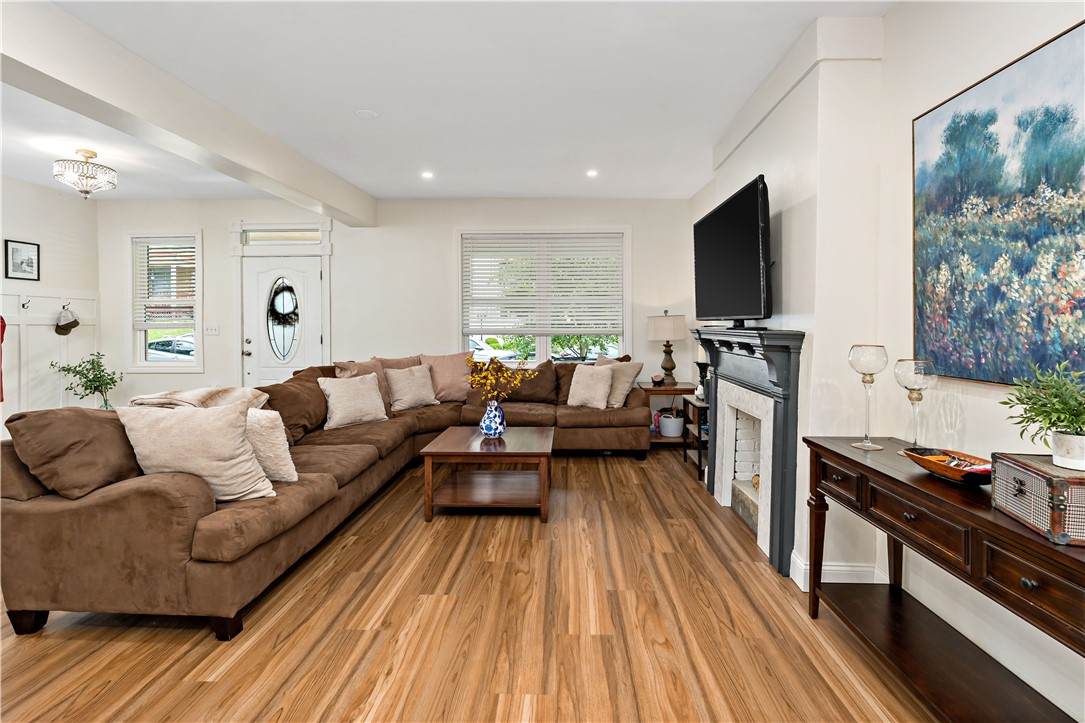 131 Monitor Ave