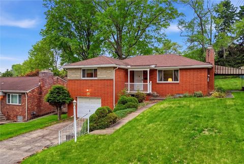 Photo of 4960 Flamingo Dr, Pittsburgh, PA 15236 (MLS # 1752776)