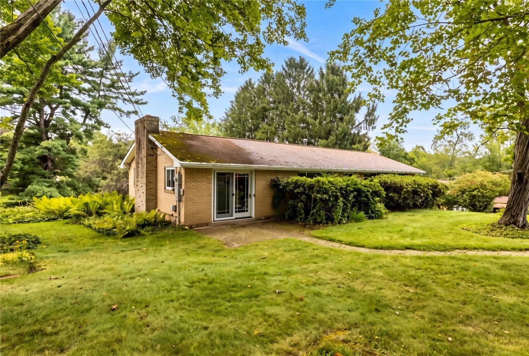 106 Oak Hill Dr