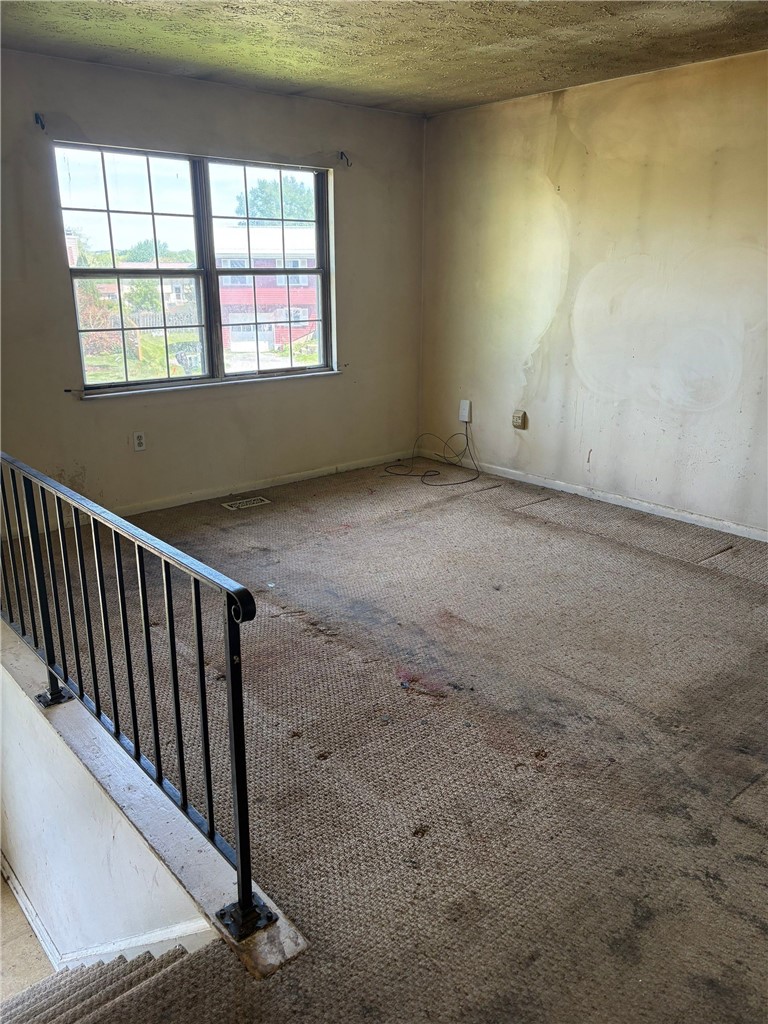 114 Opal Ct