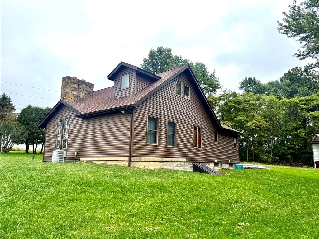 734 Bruin Rd