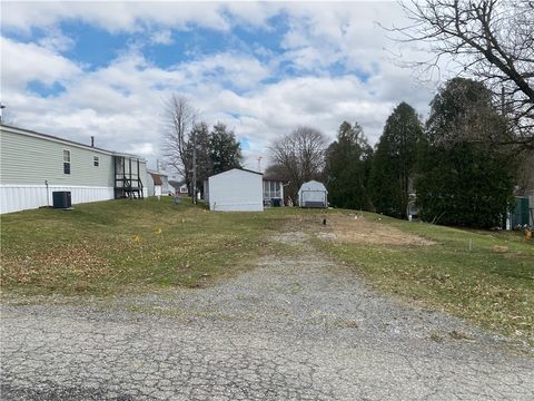 10 State Alley Chicora Boro PA 16025