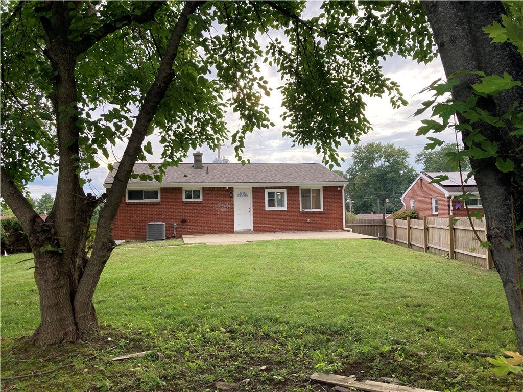 905 Lindsay Rd