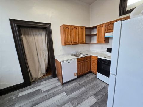 Photo of 812 Mcclure St #812, Homestead, PA 15120 (MLS # 1737448)