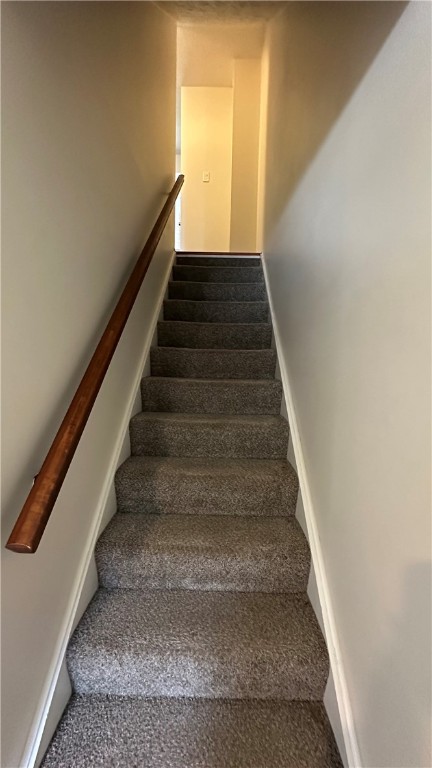 Bethel Park, Pennsylvania 15102, United States, 3 Bedrooms Bedrooms, ,2 BathroomsBathrooms,Residential,Active,248444