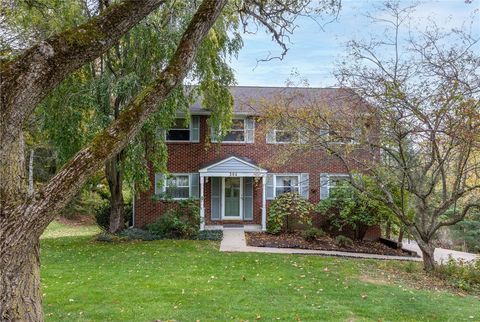 Photo of 304 Alamo Dr, Pittsburgh, PA 15241 (MLS # 1728946)