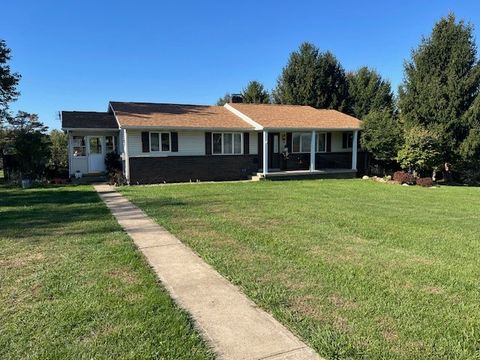 Photo of 116 Woodland Acres Ln, Rostraver, PA 15012 (MLS # 1725336)