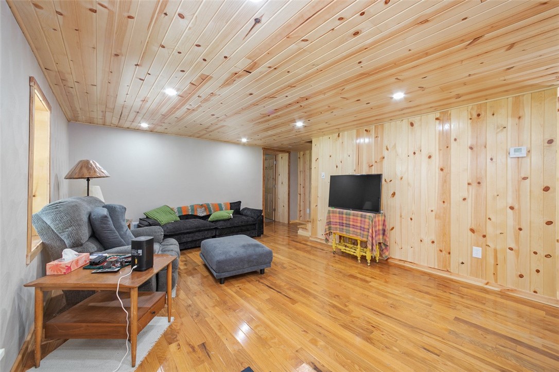 Dawson, Pennsylvania 15428, United States, 3 Bedrooms Bedrooms, ,2 BathroomsBathrooms,Residential,Active,144946