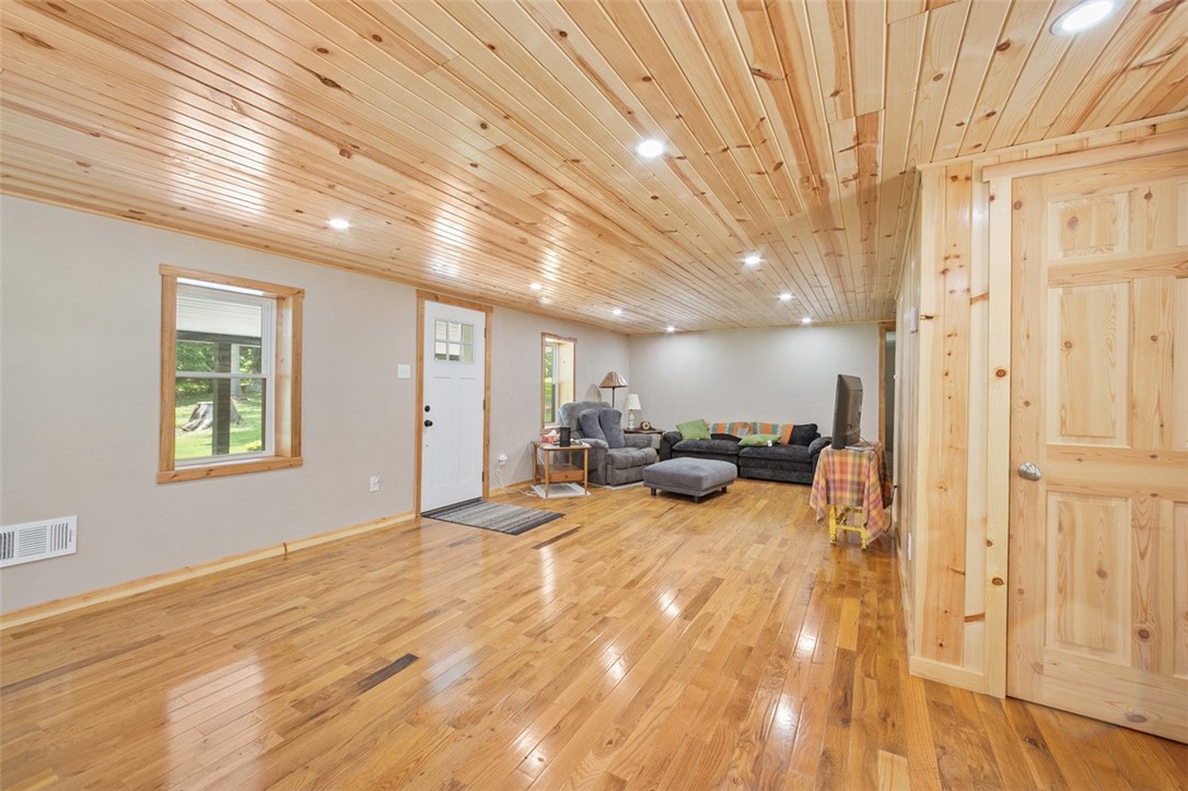 Dawson, Pennsylvania 15428, United States, 3 Bedrooms Bedrooms, ,2 BathroomsBathrooms,Residential,Active,144946