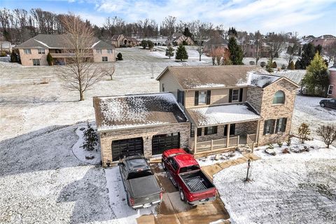 Photo of 774 Vernon Dr, Rostraver Twp, PA 15012 (MLS # 1737710)